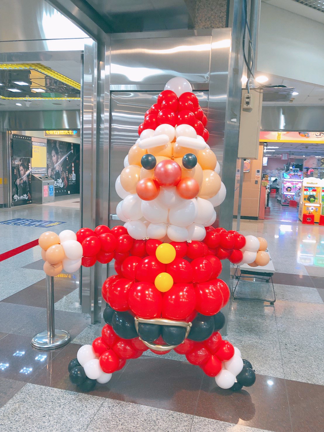 台北地下街聖誕氣球展