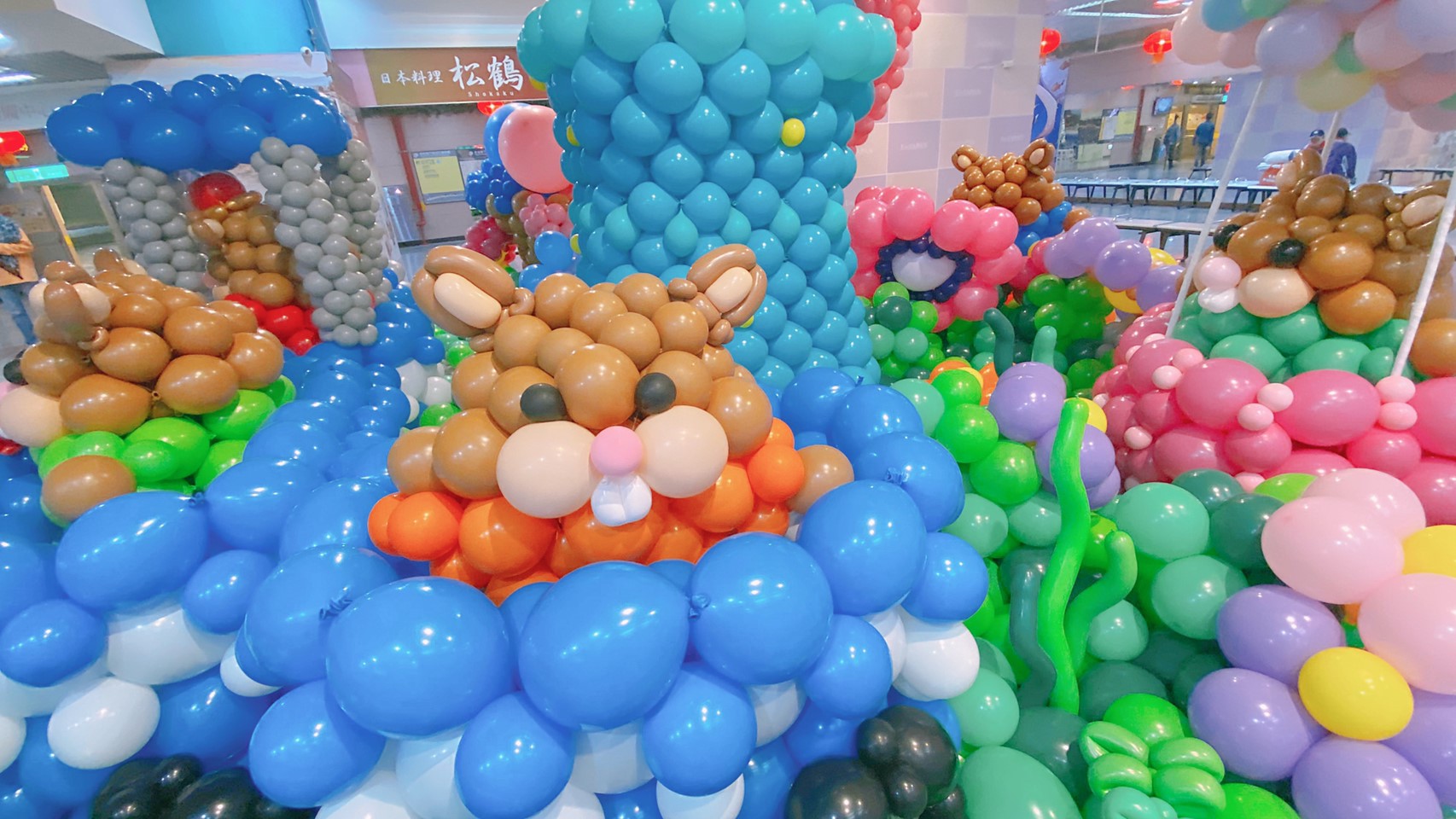 台北地下街樂不思鼠新年氣球展