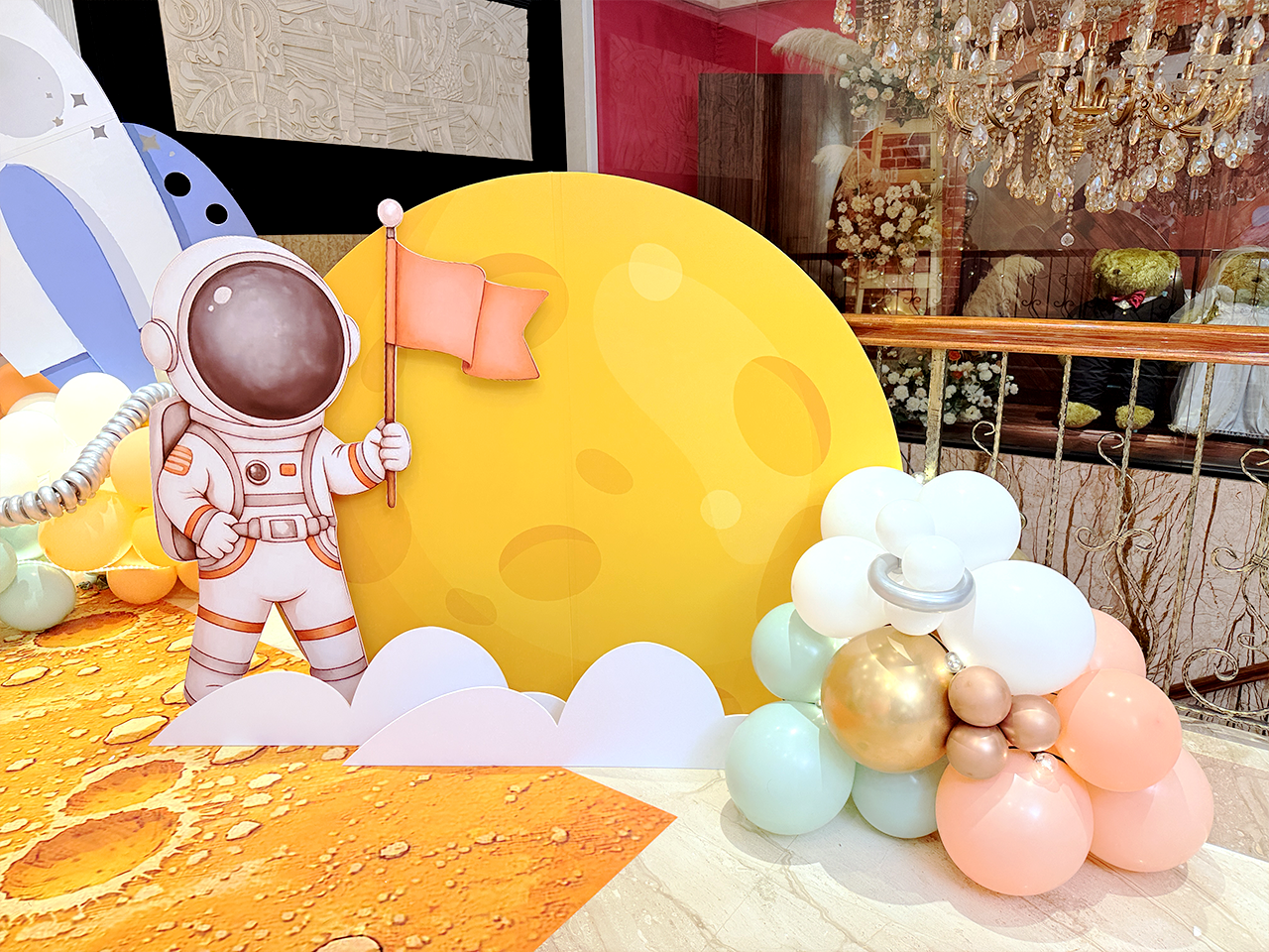 光紅建聖 太空馬年主題