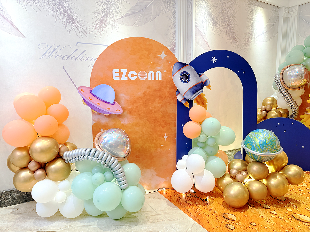 光紅建聖 太空馬年主題