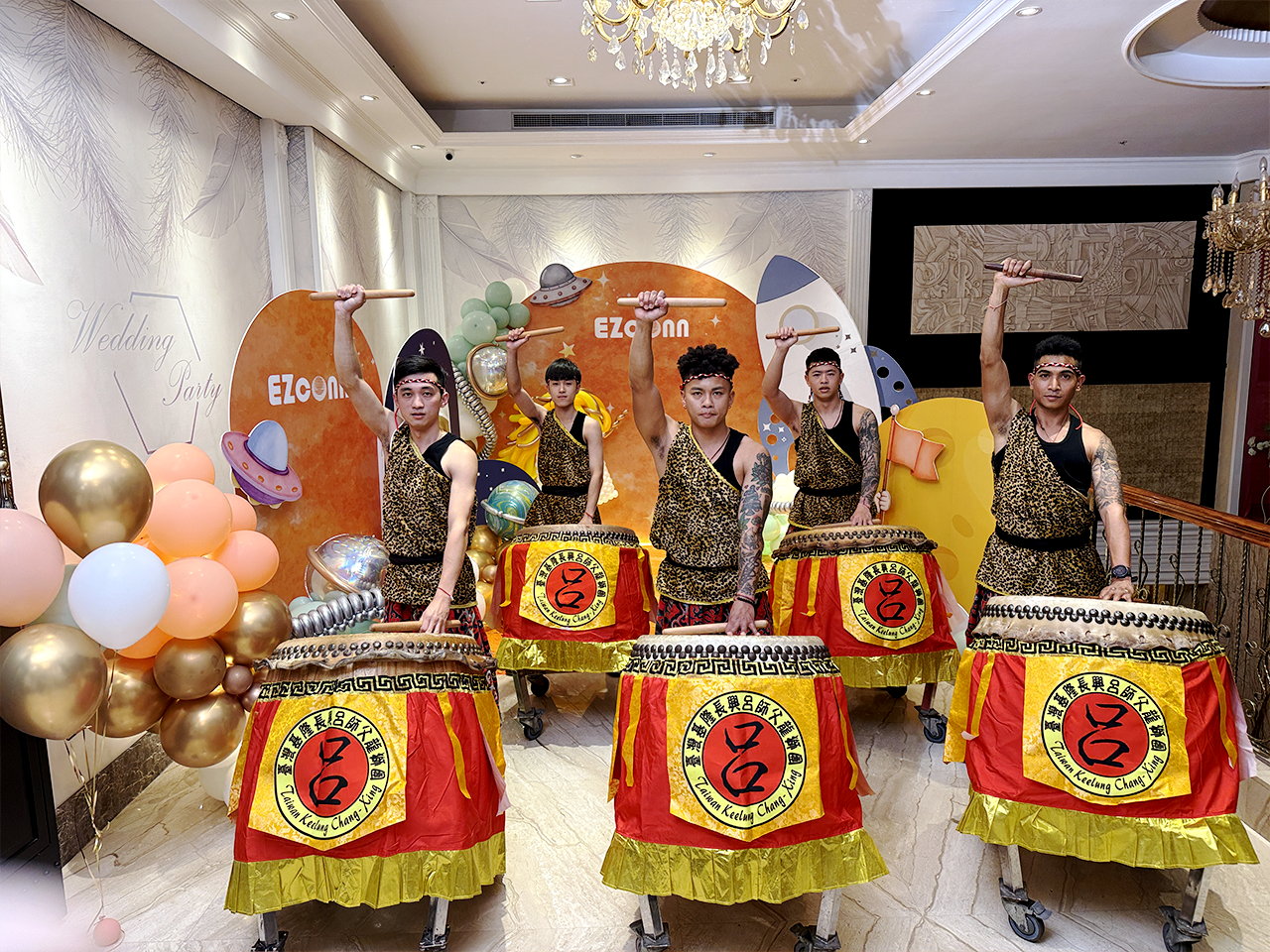 光紅建聖 太空馬年主題